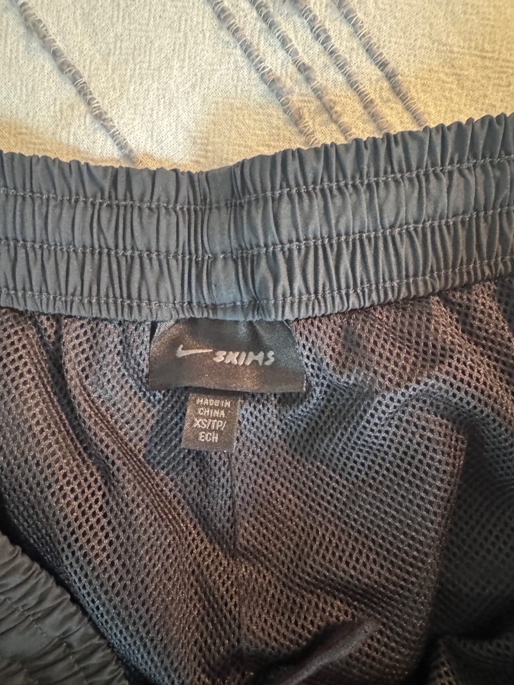 Skims and nike lined shorts - Picture 3 of 3